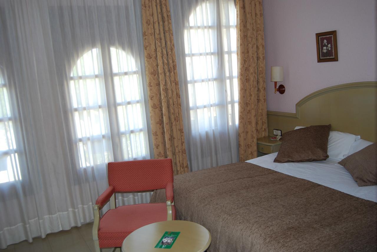Masia Del Cadet Espluga de Francoli Bagian luar foto